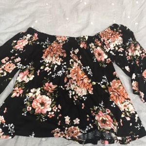 Fashion nova off the shoulder never been worn